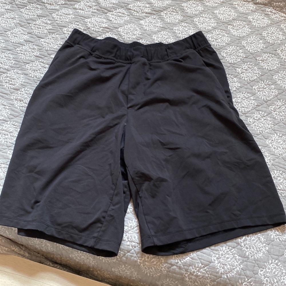 Lululemon Mens Shorts (L)